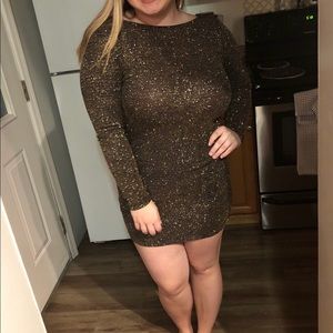 DRAPE BACK GLITTER BODY-CON